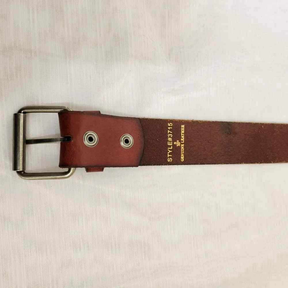 Men's Genuine Leather Belt Size S-32 Reddish Brown Black Edging Silver Buckle